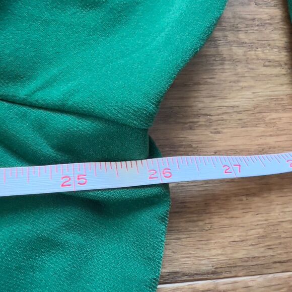 Susan Graver Top Size 3X Green Liquid Knit Tiered 3/4 Sleeve - Picture 4 of 7